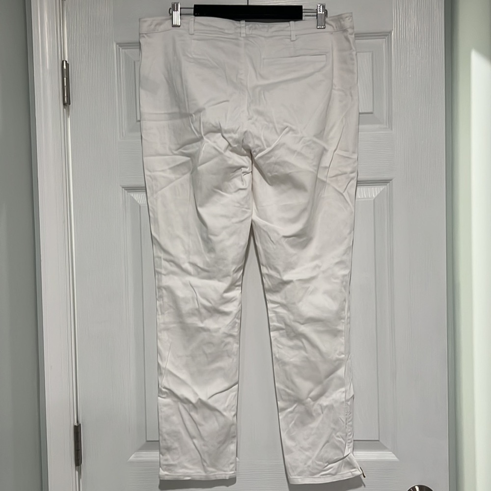 Ralph Lauren Cotton White Pants with Gold Zippers - Picture 2 of 6
